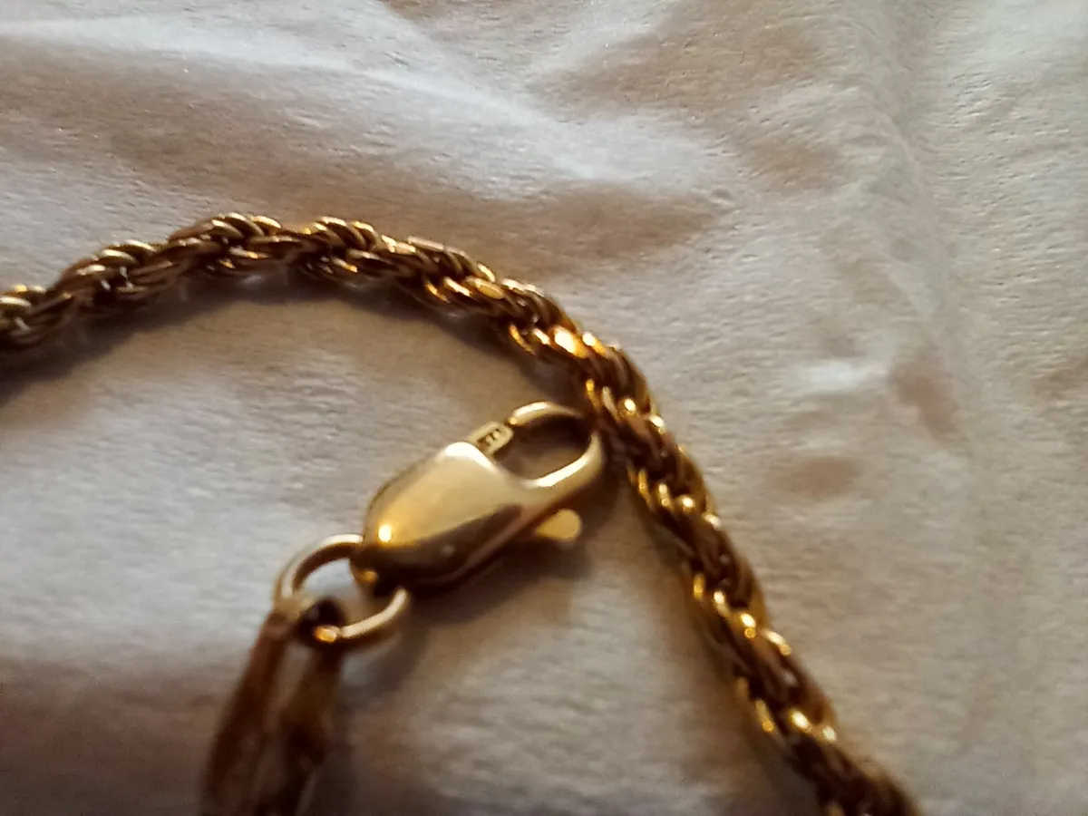 9 CT solid yellow gold choker necklace 16 inch - Image 4