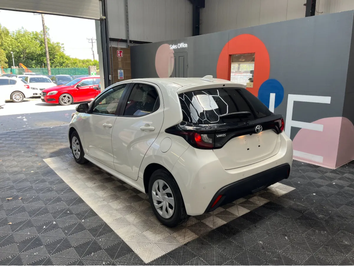 Toyota Yaris YARIS AUTOMATIC 1.0  PETROL / 70k KMs - Image 4