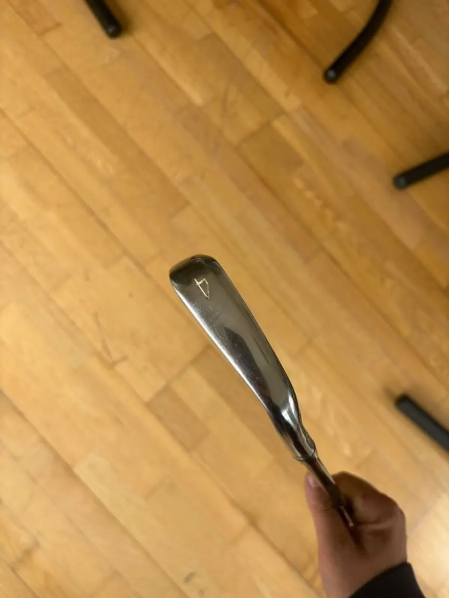 Mizuno mp20 4 iron , Vokey 48 degree - Image 2