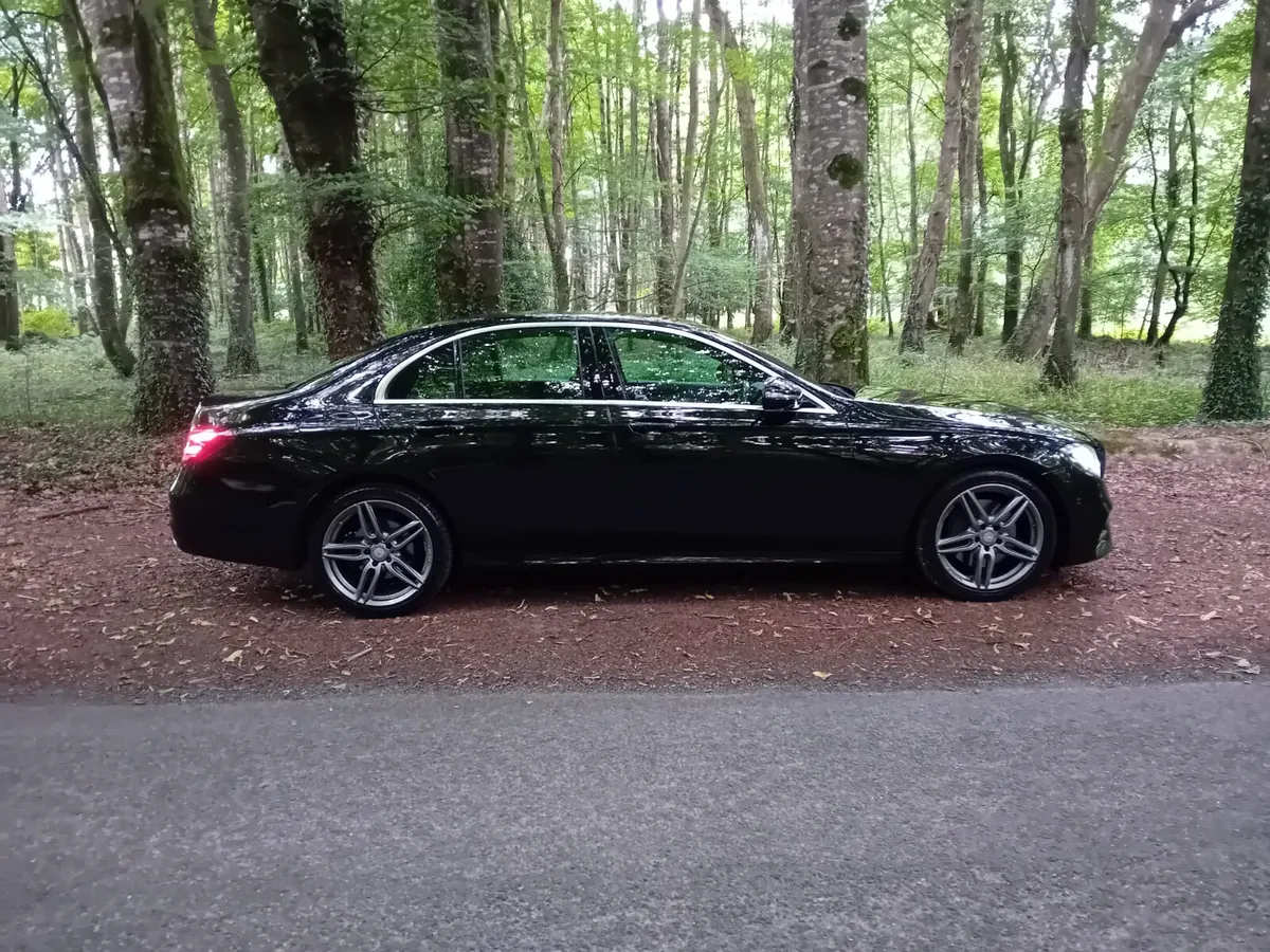 171 MERCEDES E220D AMG LINE AUTO SALOON - Image 4