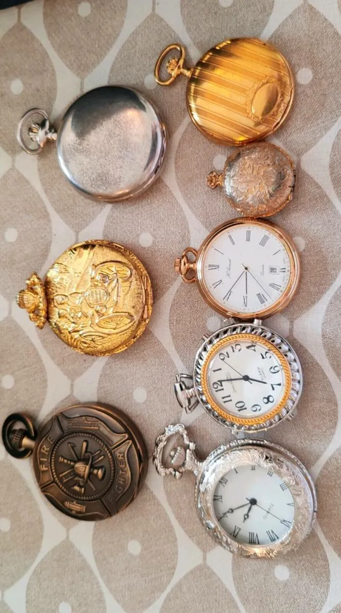 8 vintage and retro pocket watches for repair - Image 2
