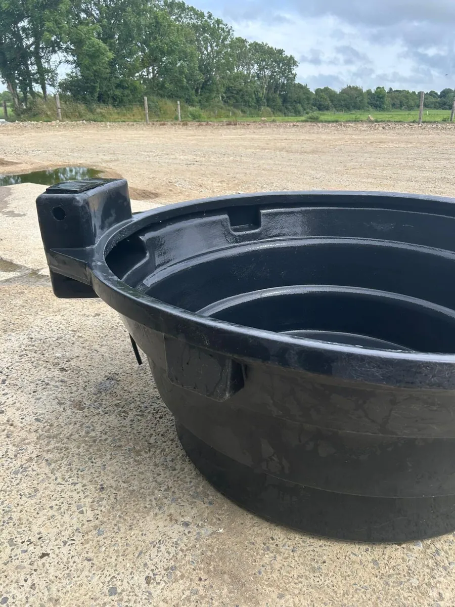 JFC water troughs - Image 2