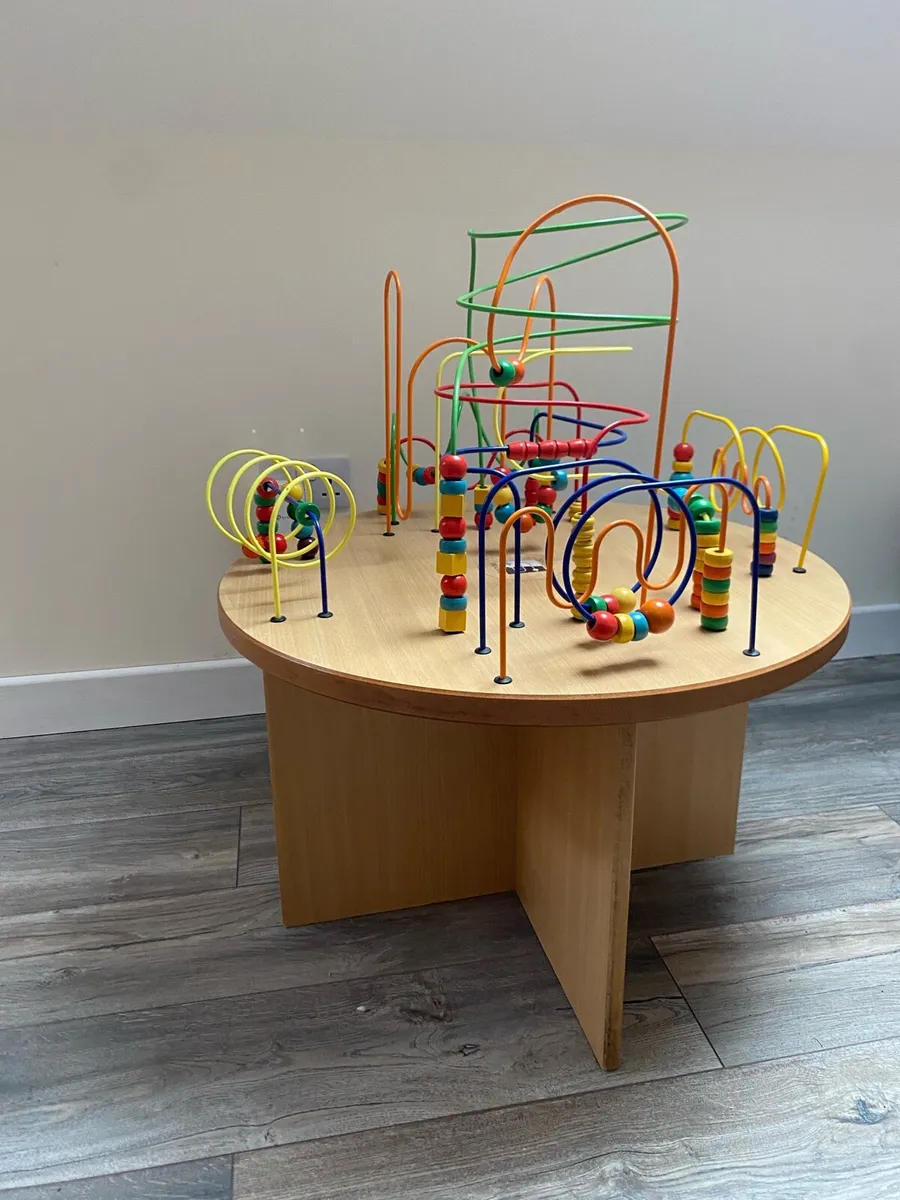 Kids activity table - Image 3