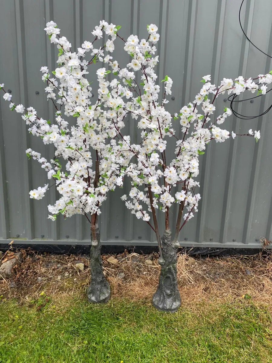 Artificial cherry blossom trees - Image 1