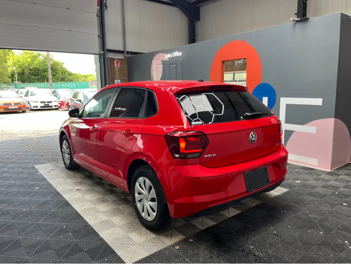 Volkswagen Polo 1.0 PETROL / 33k KMs / AUTOMATIC - Image 4
