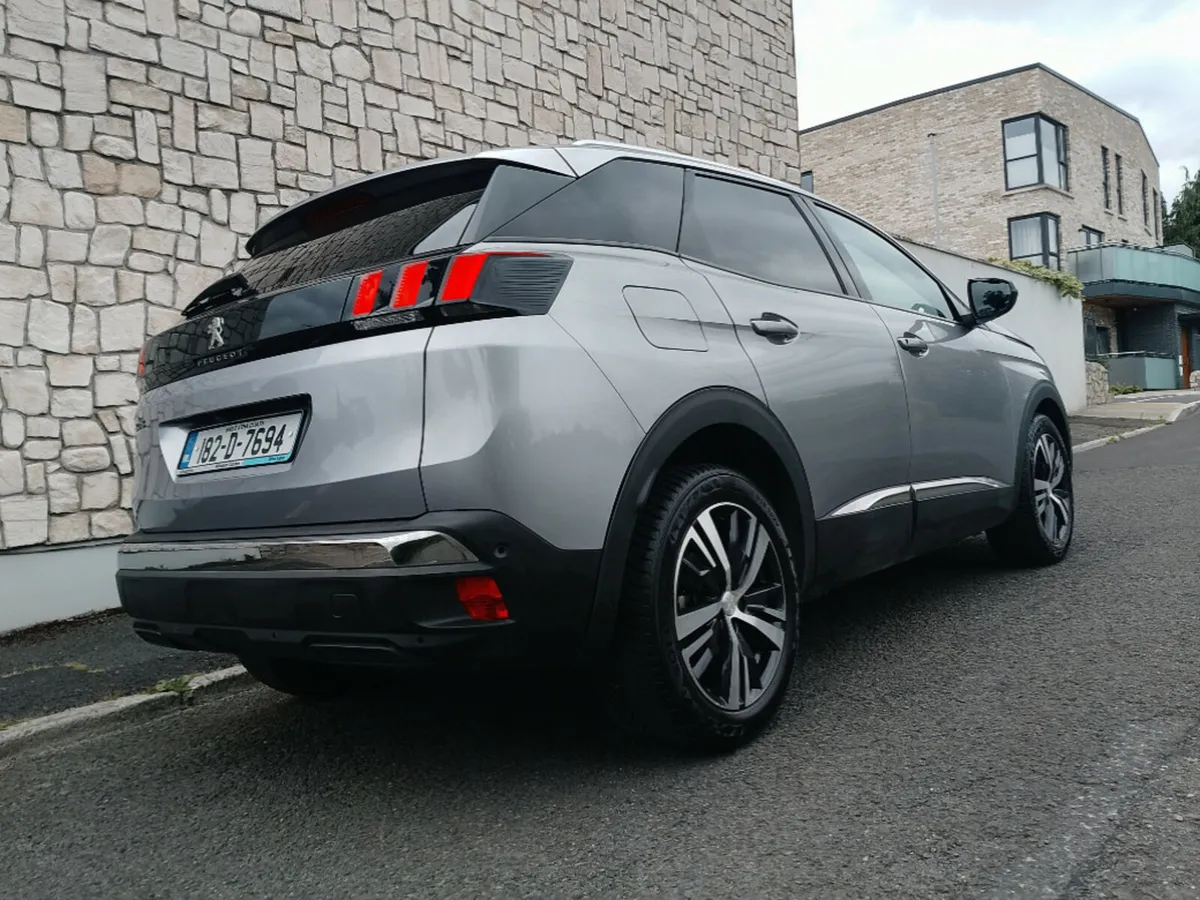 Peugeot 3008 Allure 1.2 130 4DR - Image 3