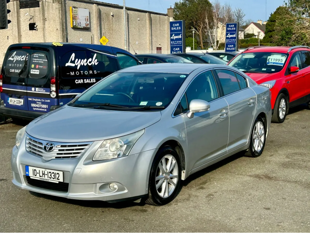 Toyota Avensis 2.0 D-4D TR 4DR OVERMOUNT - Image 2