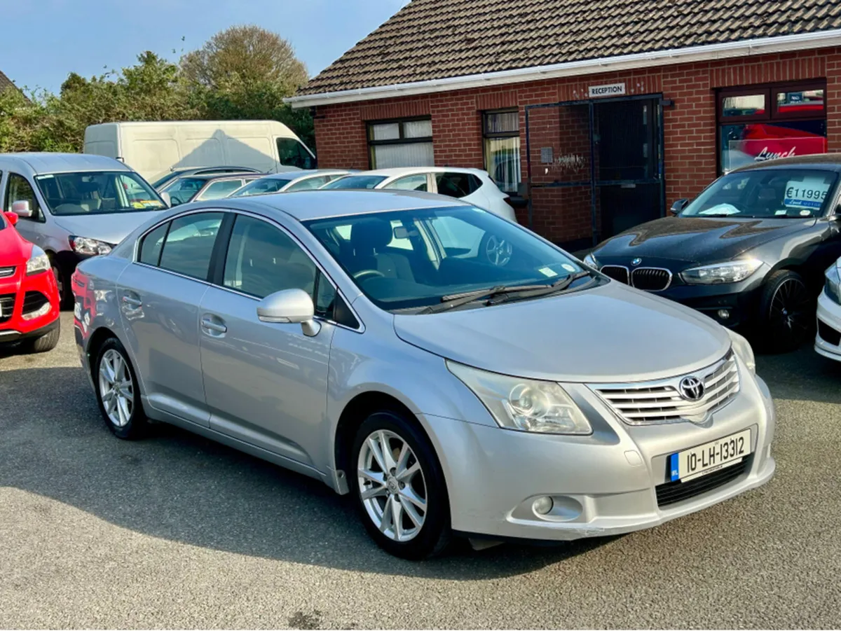 Toyota Avensis 2.0 D-4D TR 4DR OVERMOUNT - Image 4