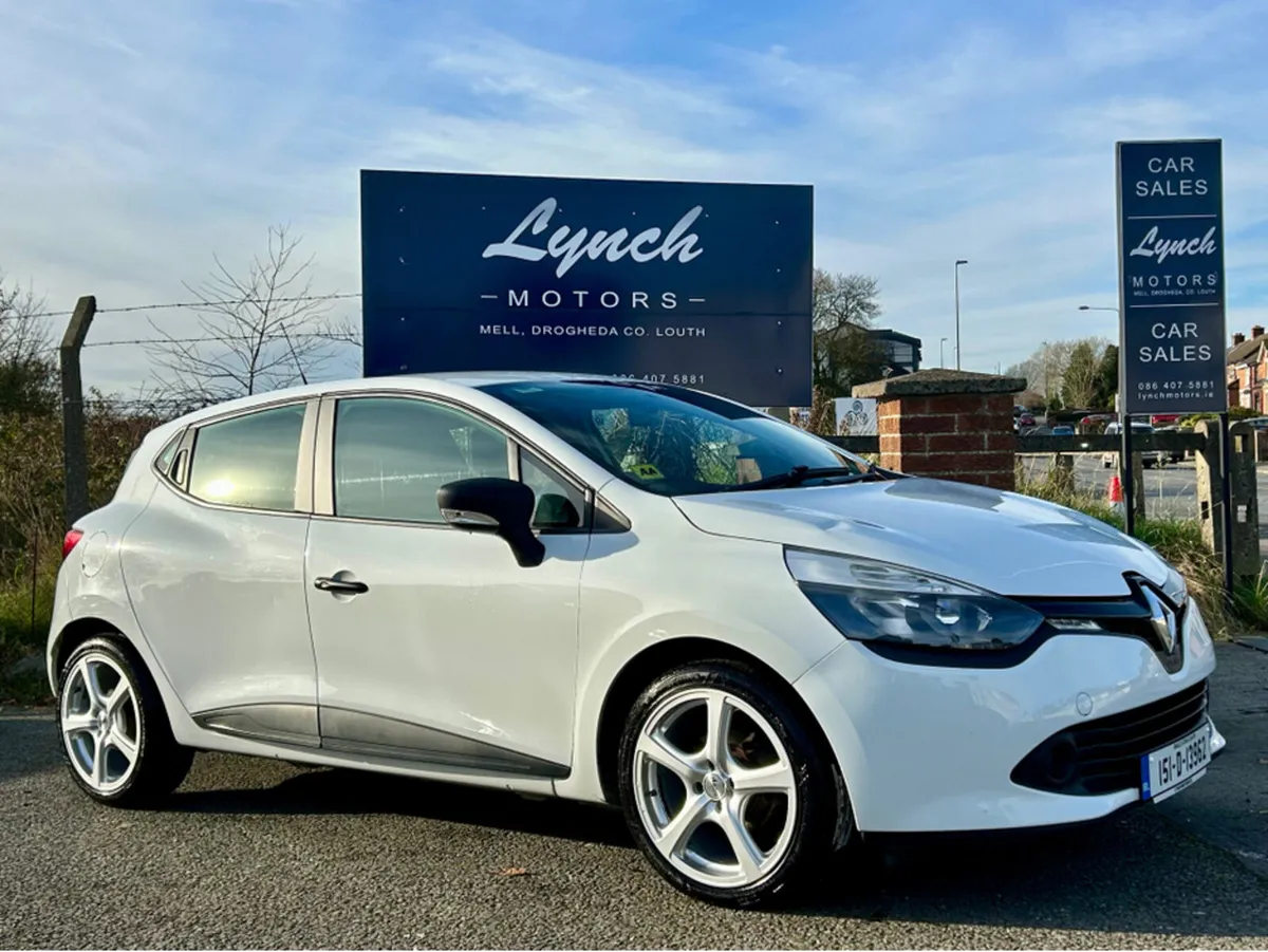 Renault Clio IV EXPRESSION 1.2 PET 4DR - Image 4