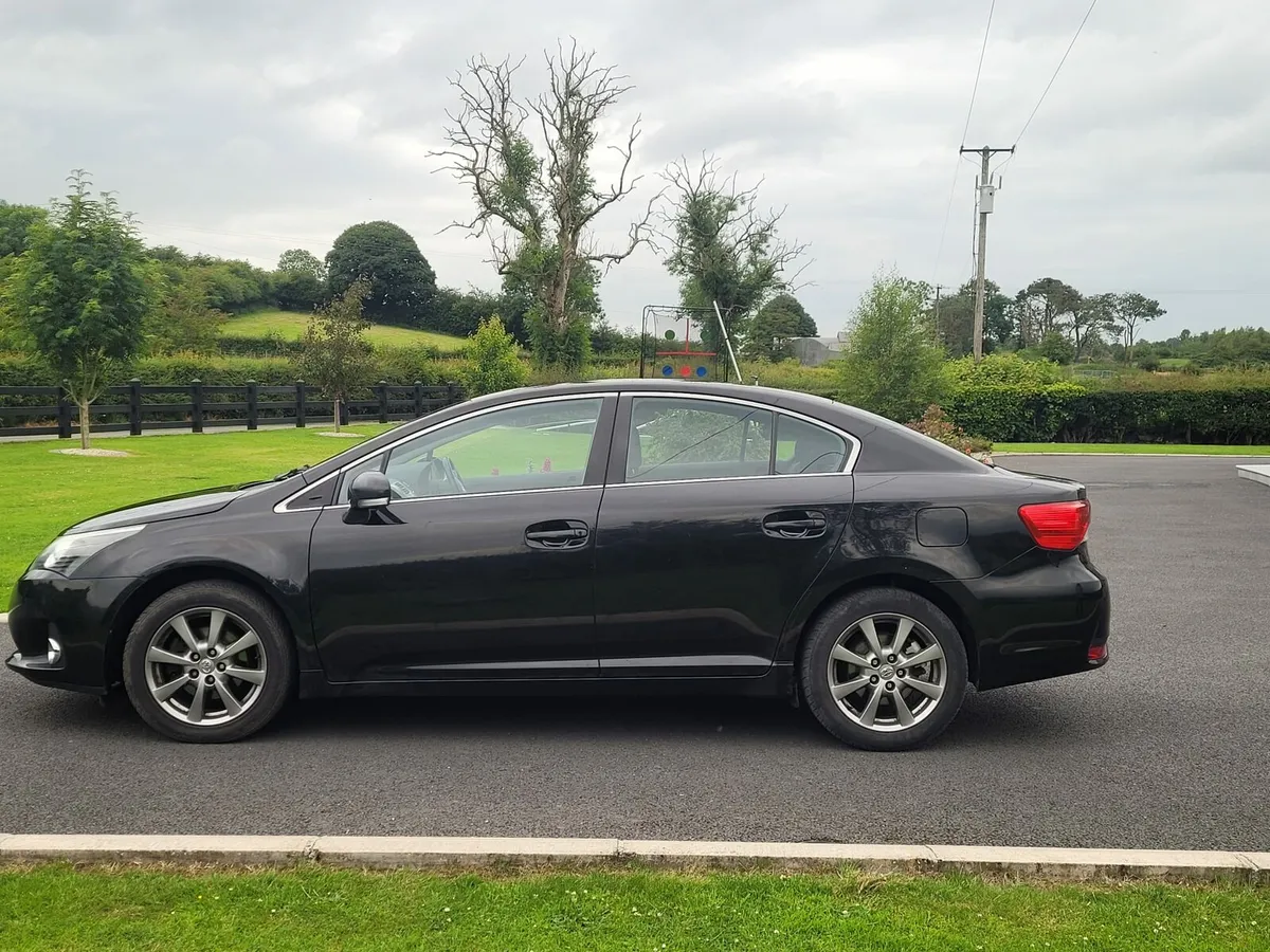 Toyota avensis 2litre 2.0 D4D - Image 2