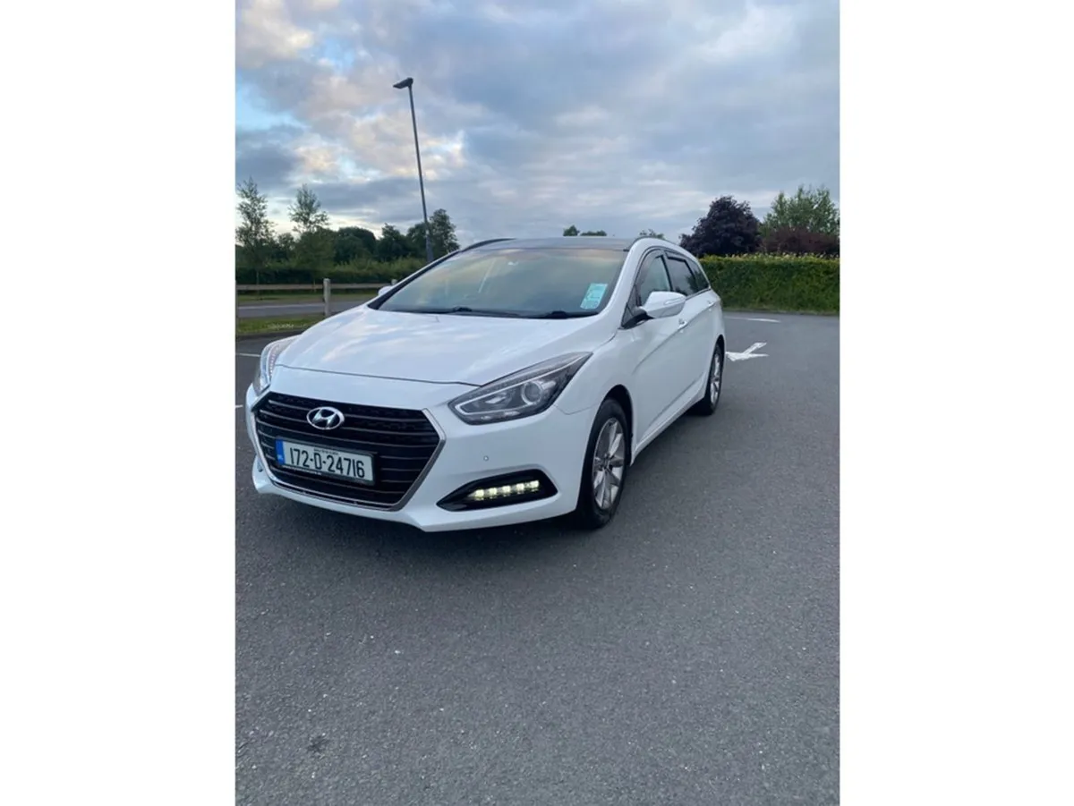 Hyundai i40 1.7 Crdi SE NAV Bl/dr 115 5DR - Image 1