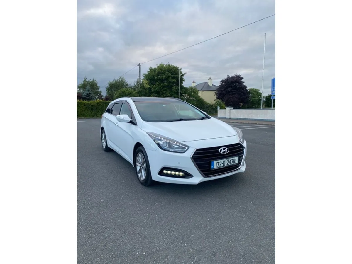 Hyundai i40 1.7 Crdi SE NAV Bl/dr 115 5DR - Image 2