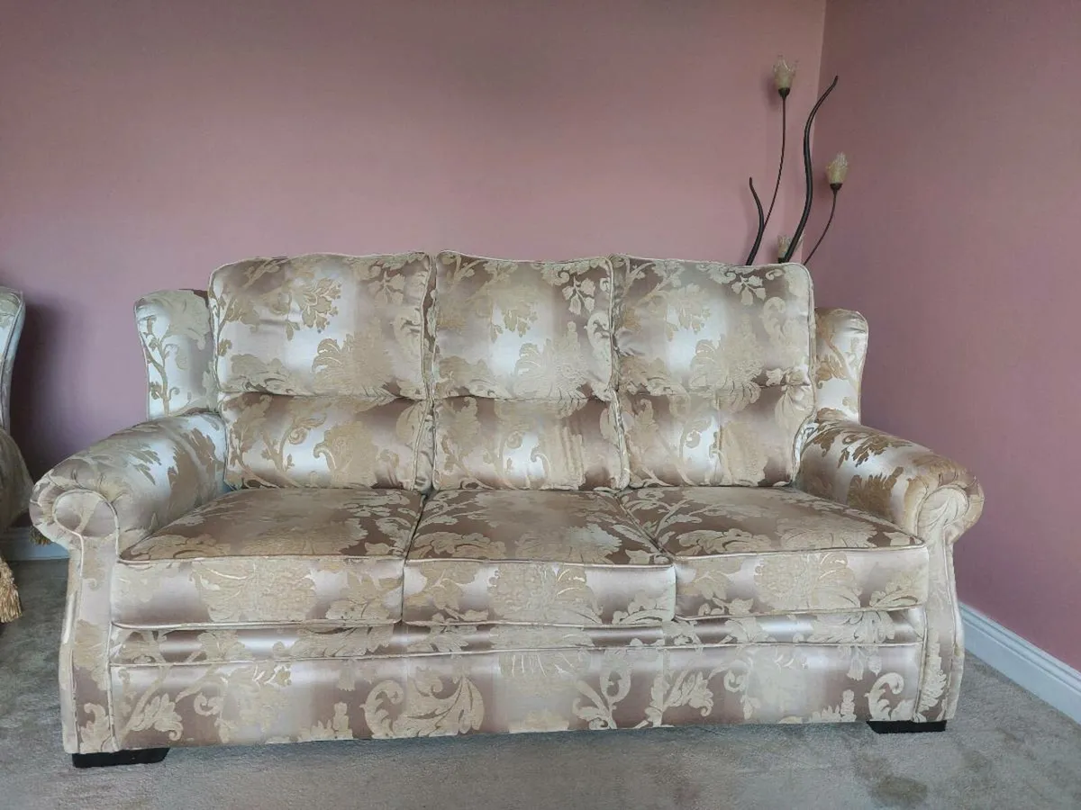 3 piece suite..Finline - Image 1