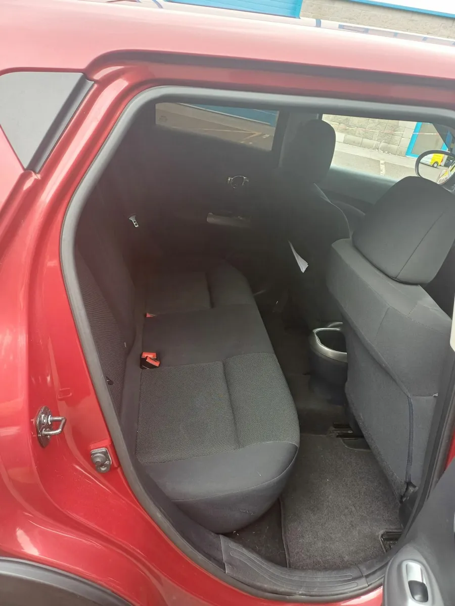 Nissan Juke 2012 - Image 2