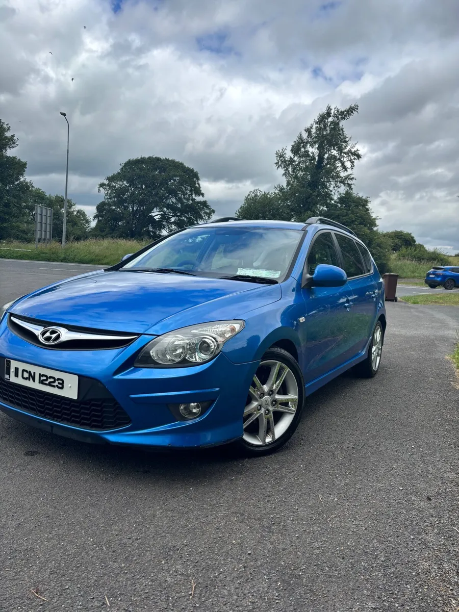 Hyundai i30 2011 - Image 1