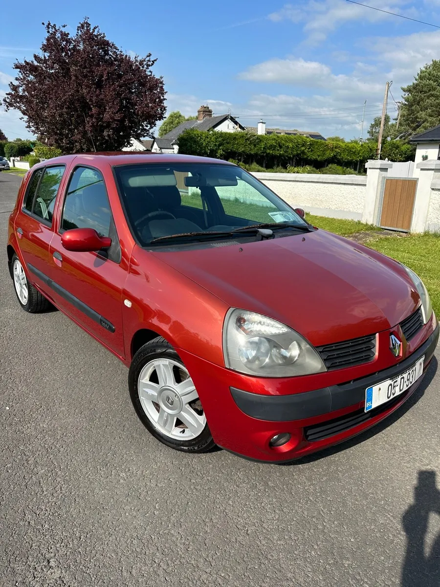 Renault Clio - Image 1