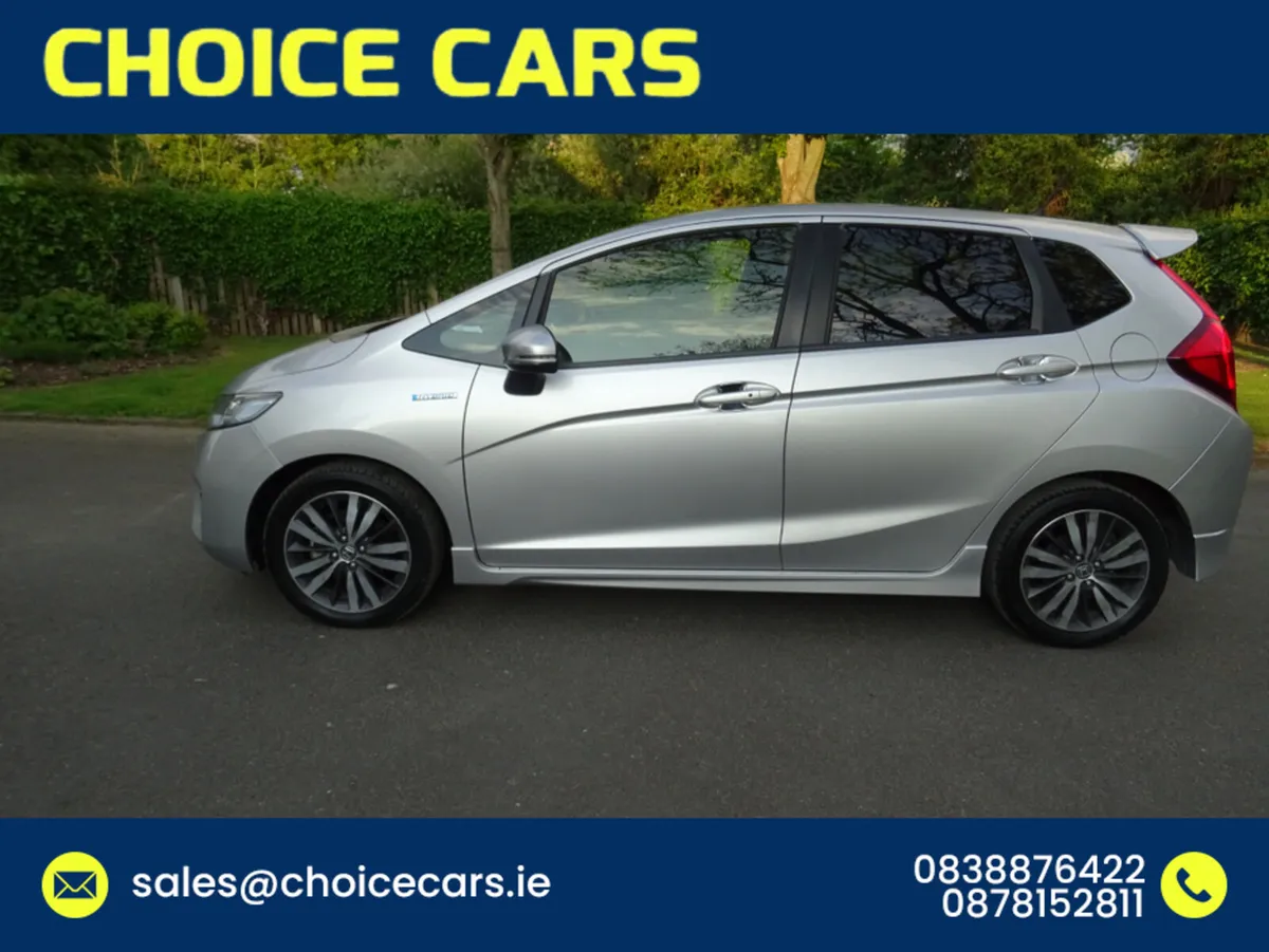 Honda Fit 1.5 AUTO HYBRID RS MODEL - Image 4