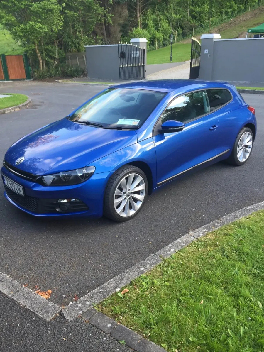 Volkswagen Scirocco 2010 - Image 4