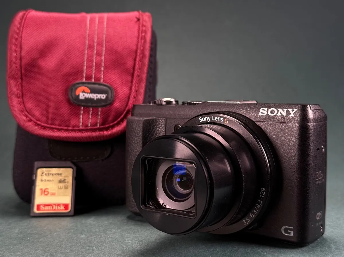 Sony DSC HX 60 digital camera - Image 1