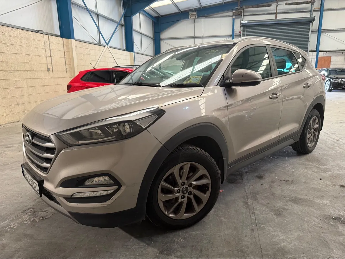 Hyundai tucson executive reverse camera heated sea - Image 1