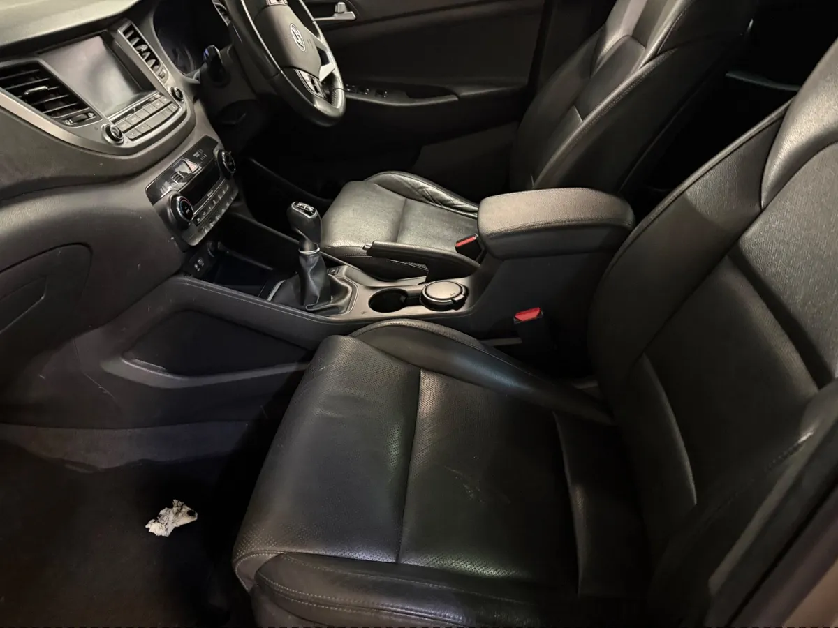 Hyundai tucson executive reverse camera heated sea - Image 4