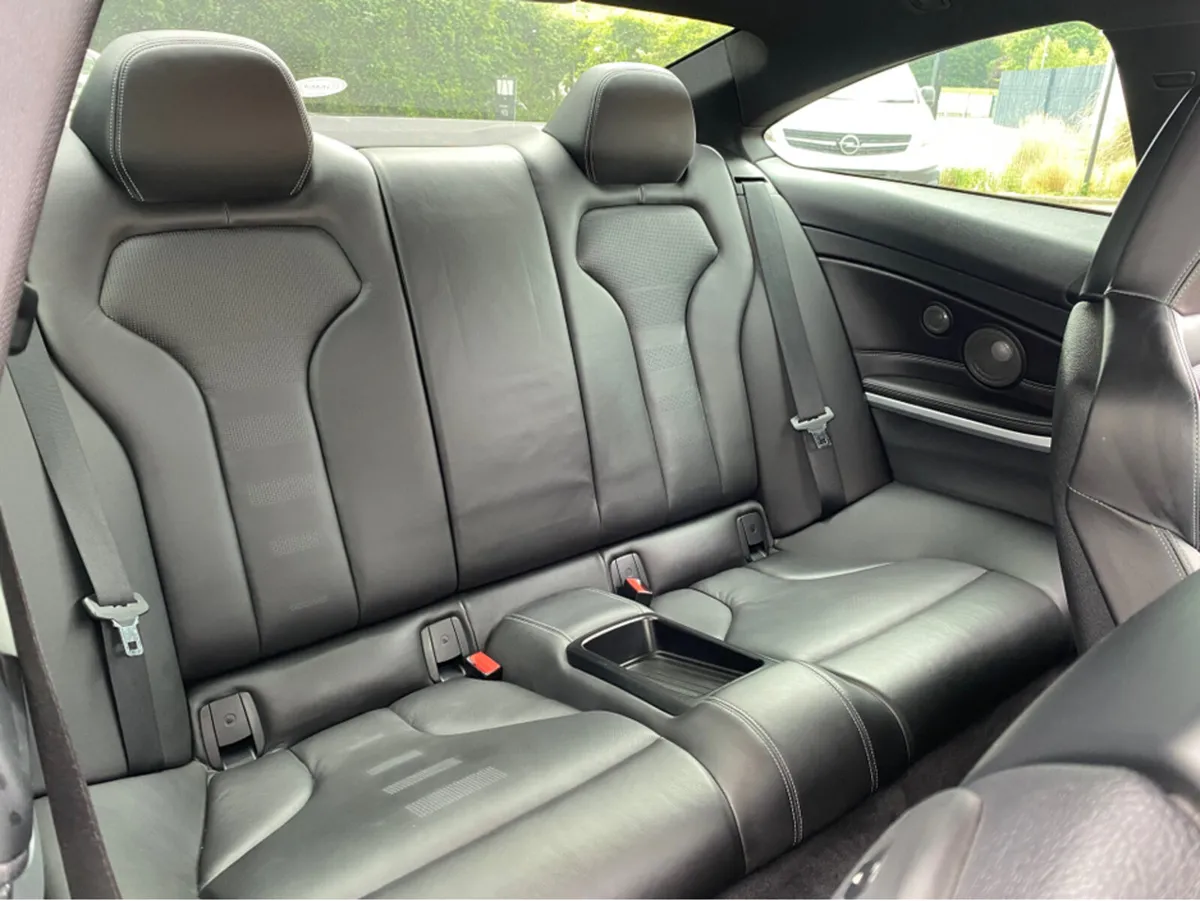 BMW M4 3.0 2DR AUTO - Image 4