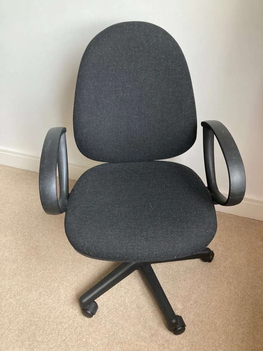Office swivel chair