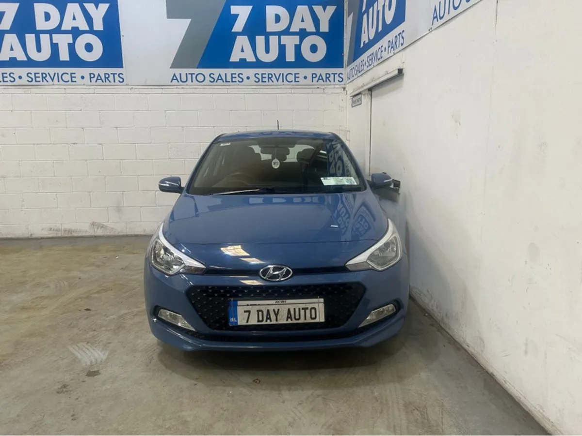 Hyundai i20 Active Petrol Classic 5DR - Image 2