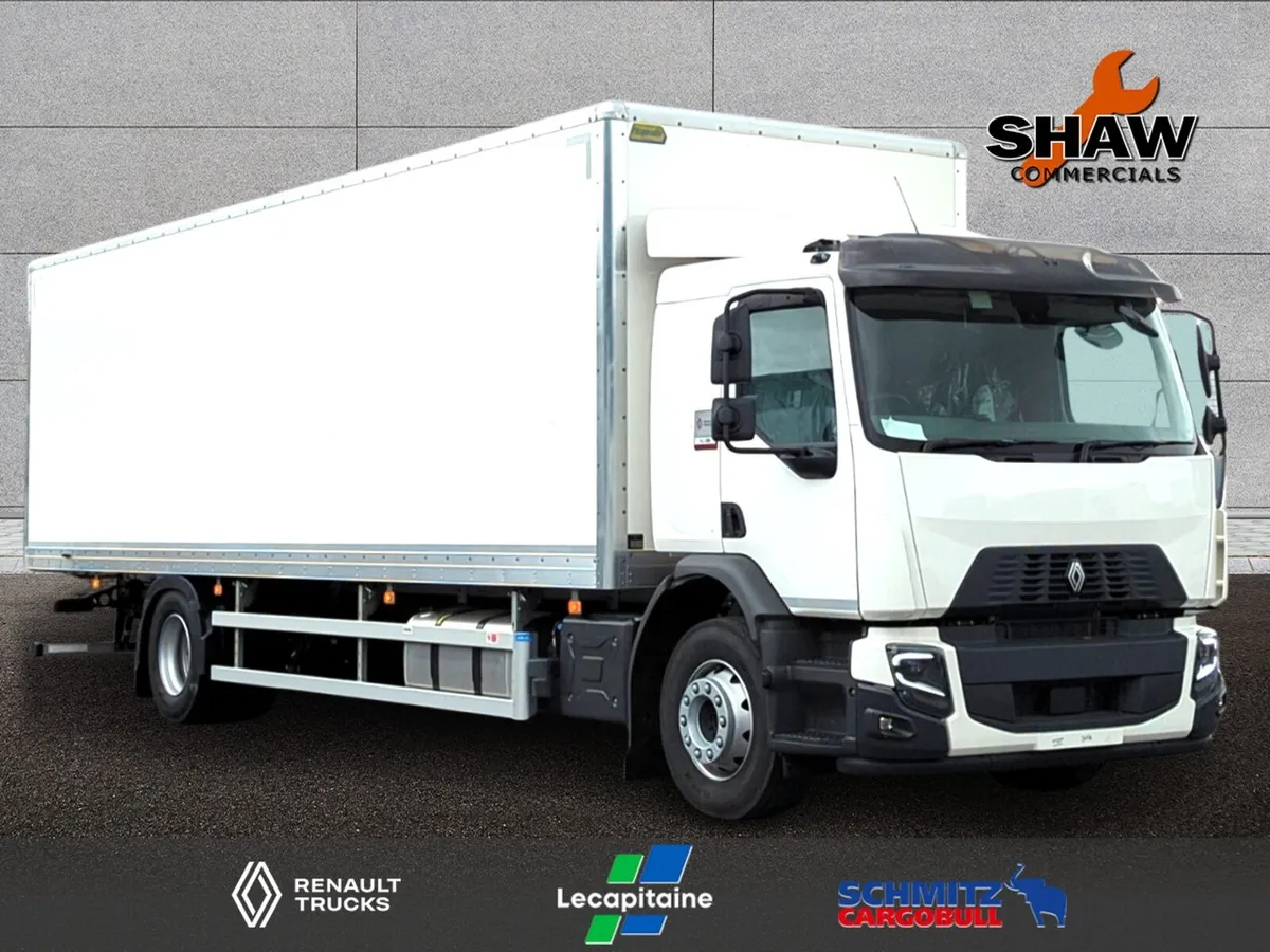 Renault D wide 18T with 30ft Fitzgerald body - Image 1