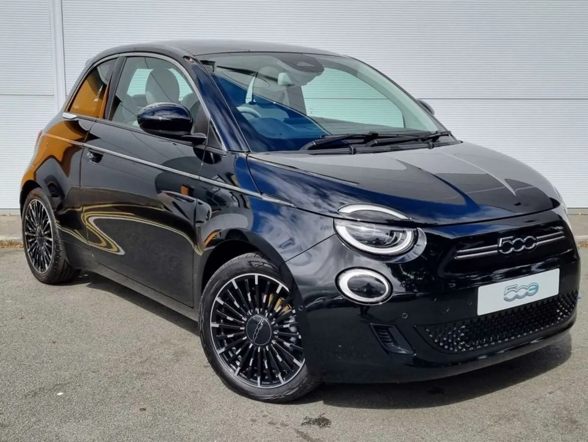 Fiat 500e La Prima - Image 1