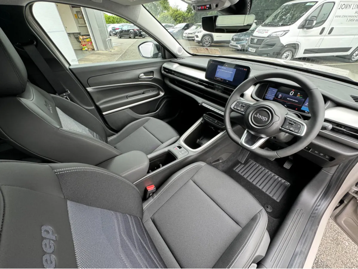 Jeep Avenger E | Summit | 54kw | 156hp - Image 3