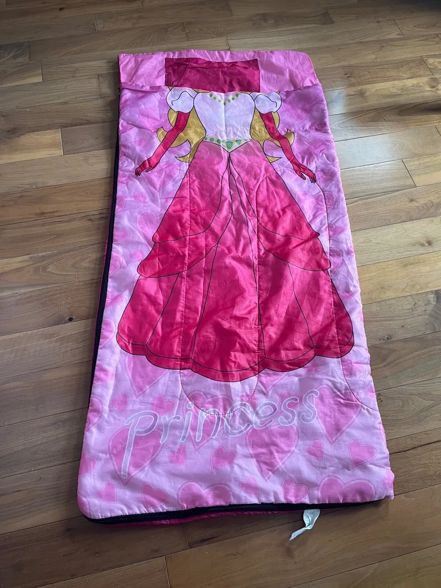 Nursery bed linen - Image 1