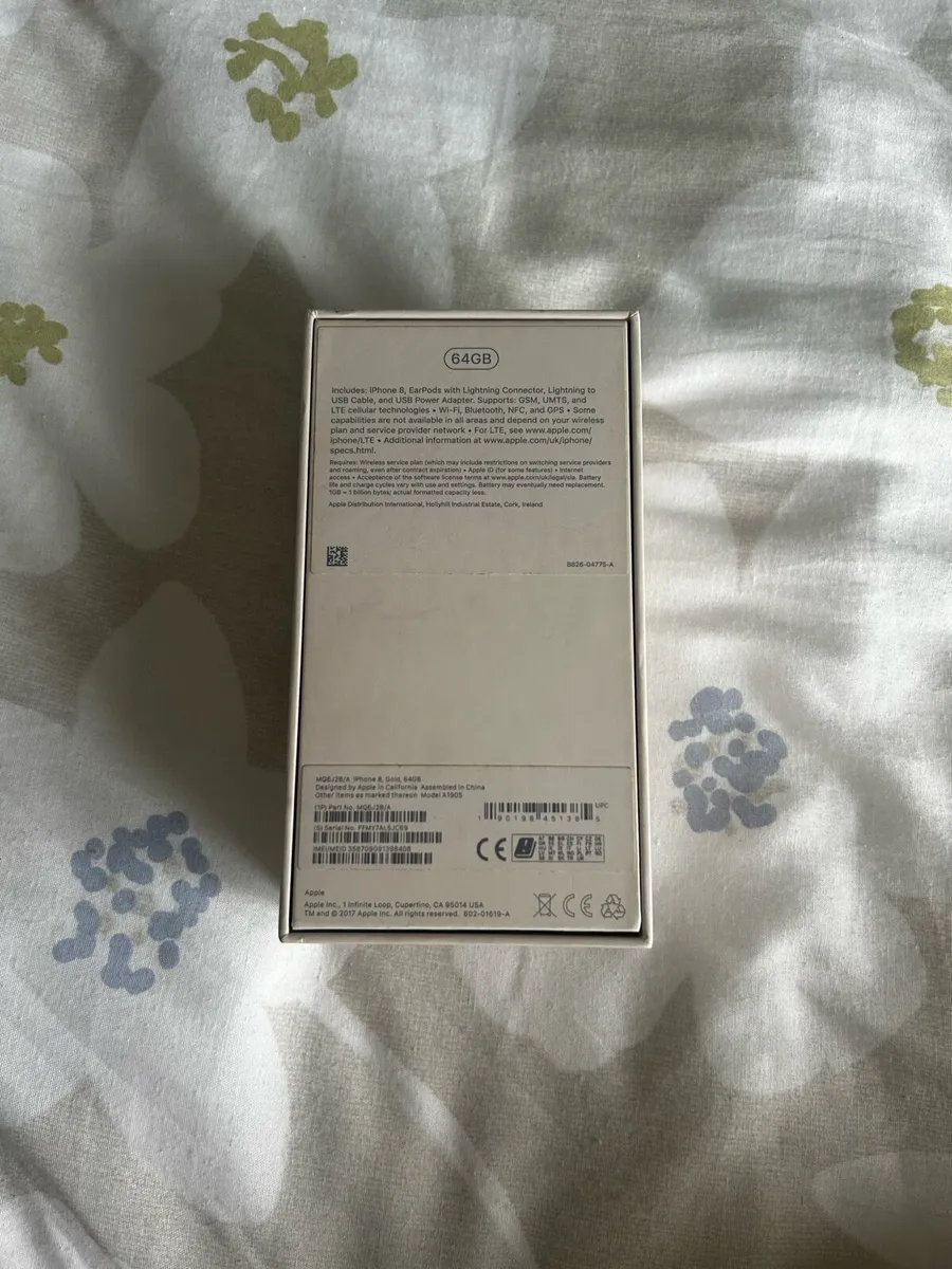 iPhone 8 box - Image 3
