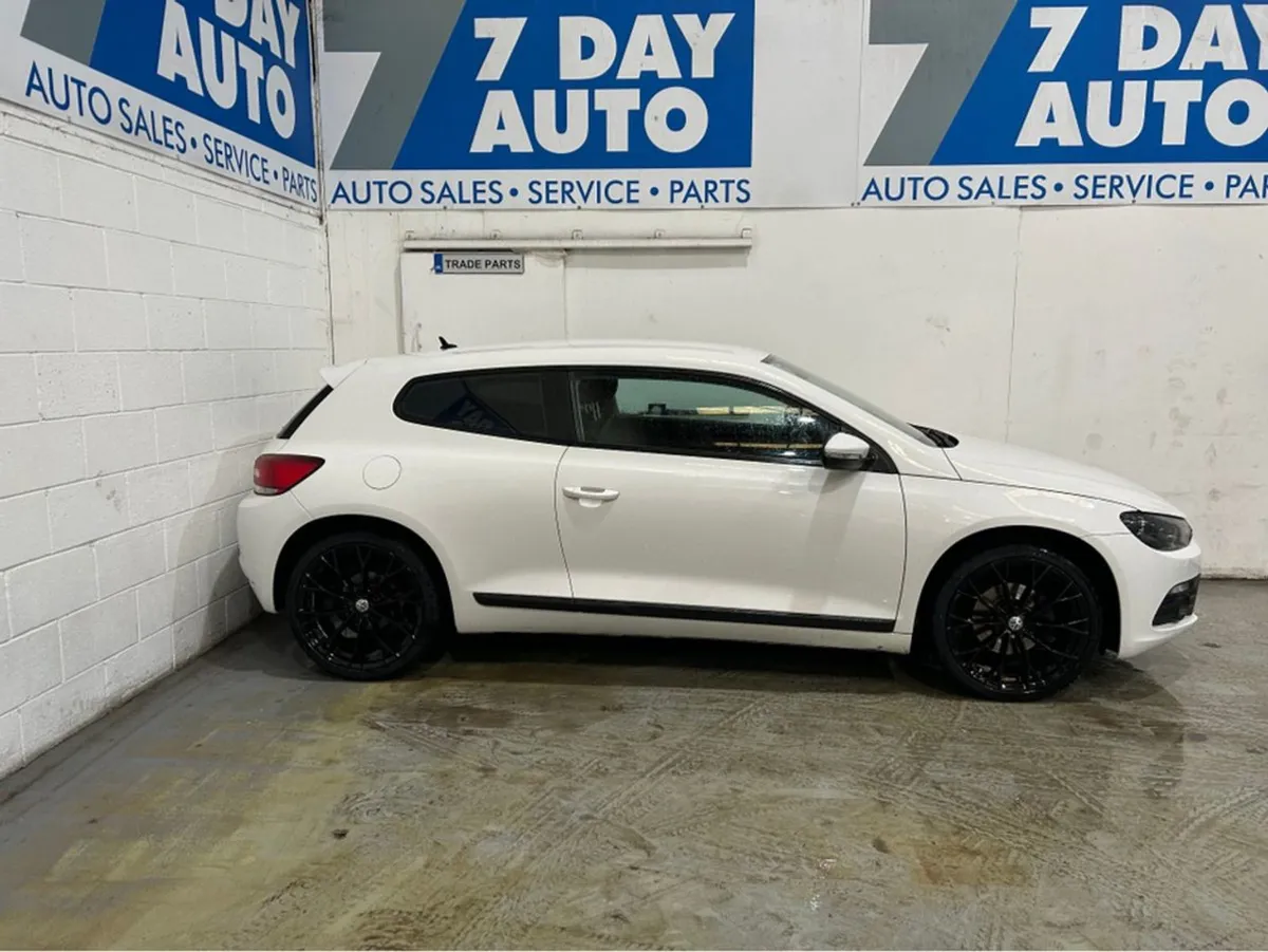Volkswagen Scirocco 1.4 TSI Bluemotion 122BHP 2DR - Image 3