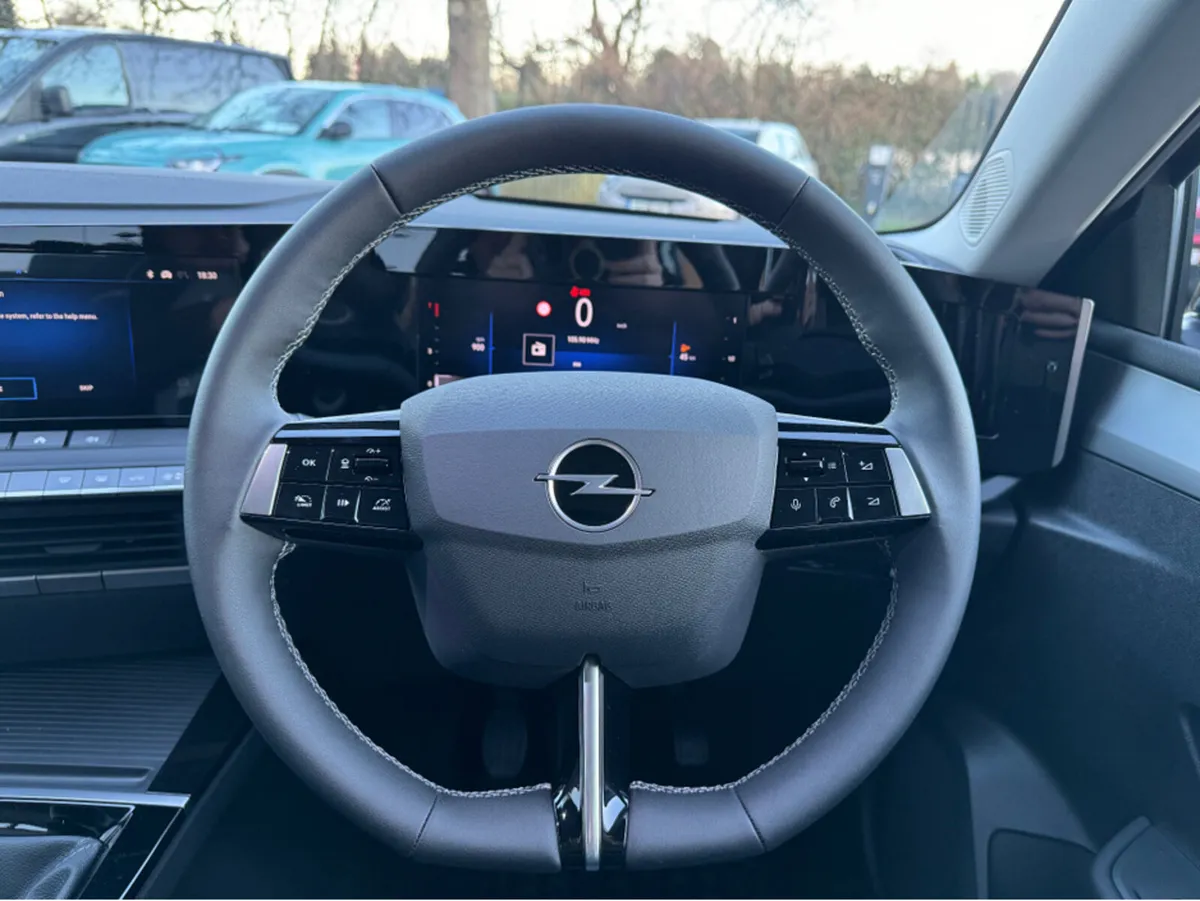Opel Astra SC | 1.2 | 110PS - Image 4