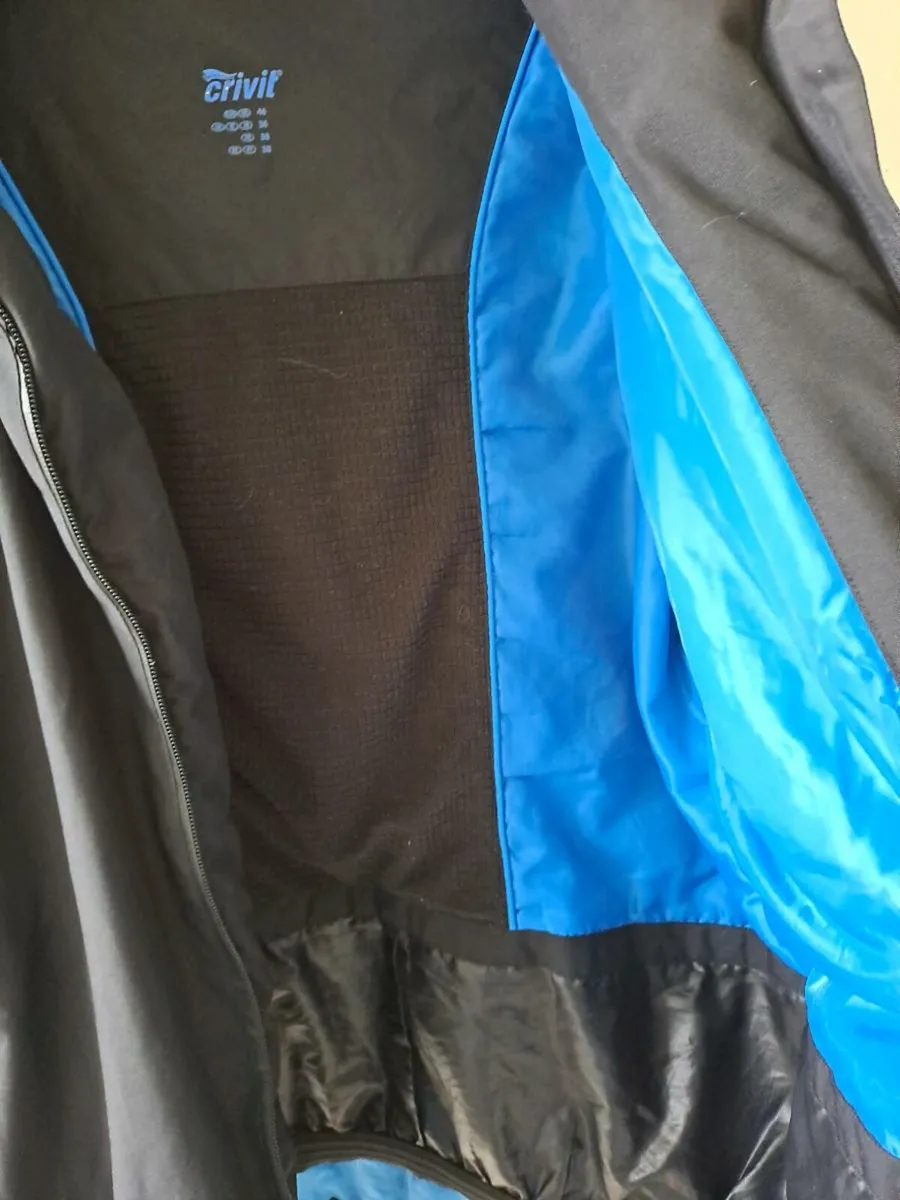 Crivit jacket size S - Image 4