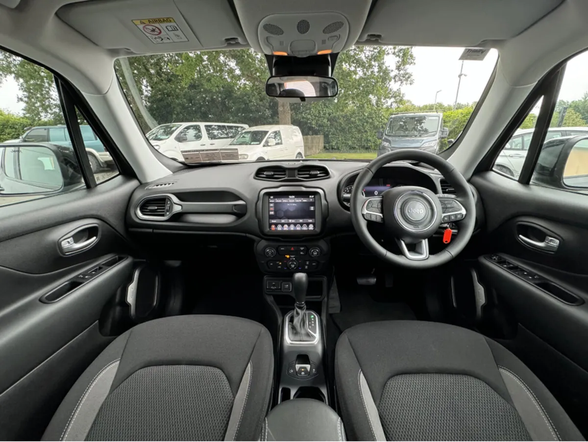 Jeep Renegade Limited Edition Auto  1.5 MHEV - Image 2