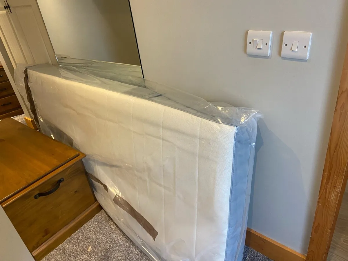 Single mattress almost new