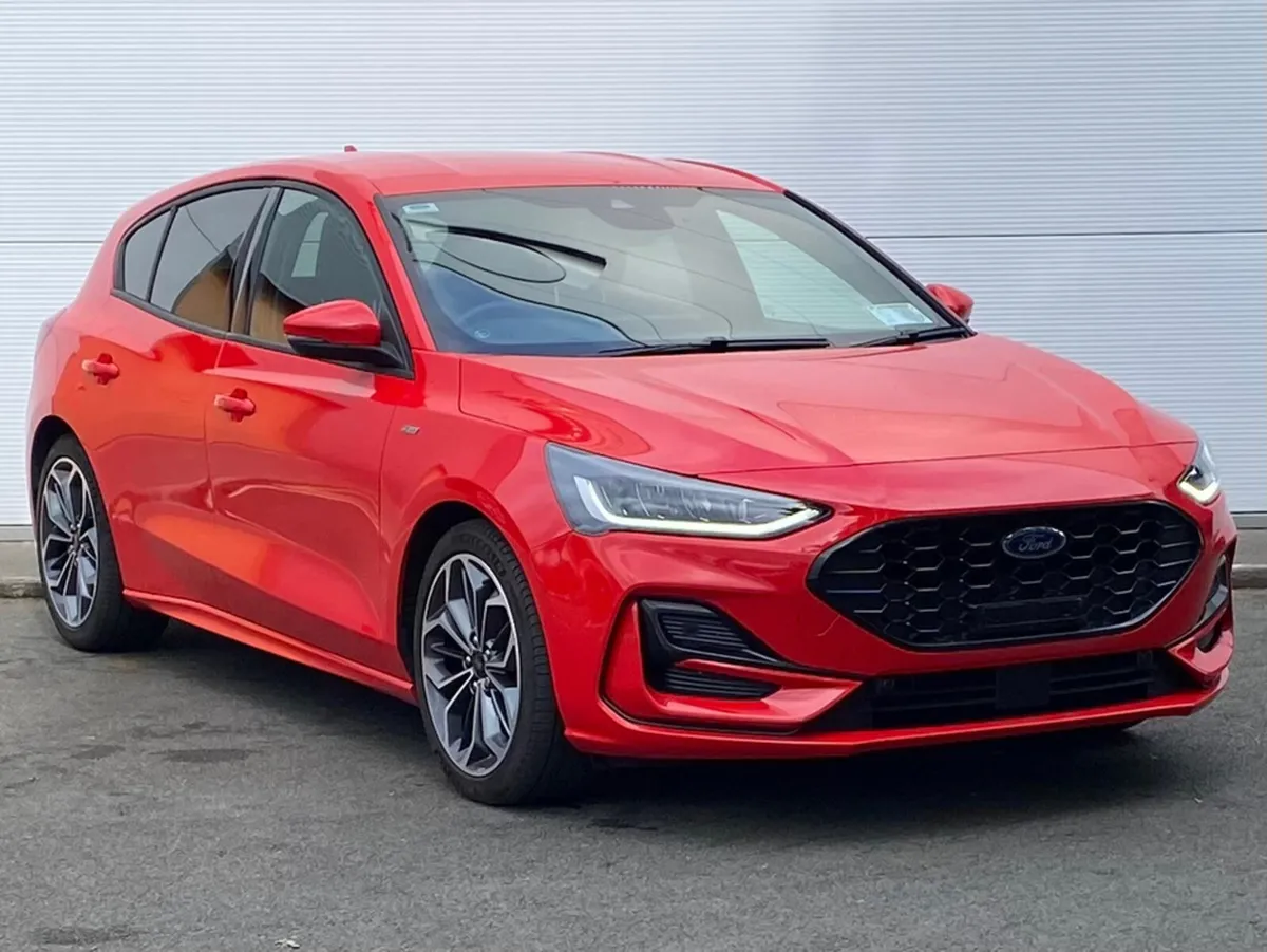 Ford Focus ST-LINE X 1.0L ECOBOOST - Image 1