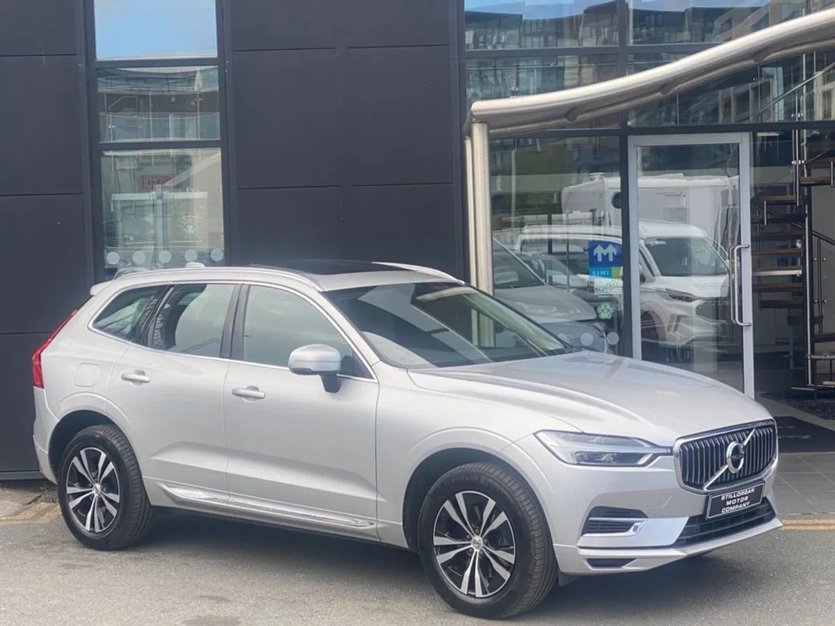 Volvo XC60 T6 Recharge Inscription Expression - Image 1