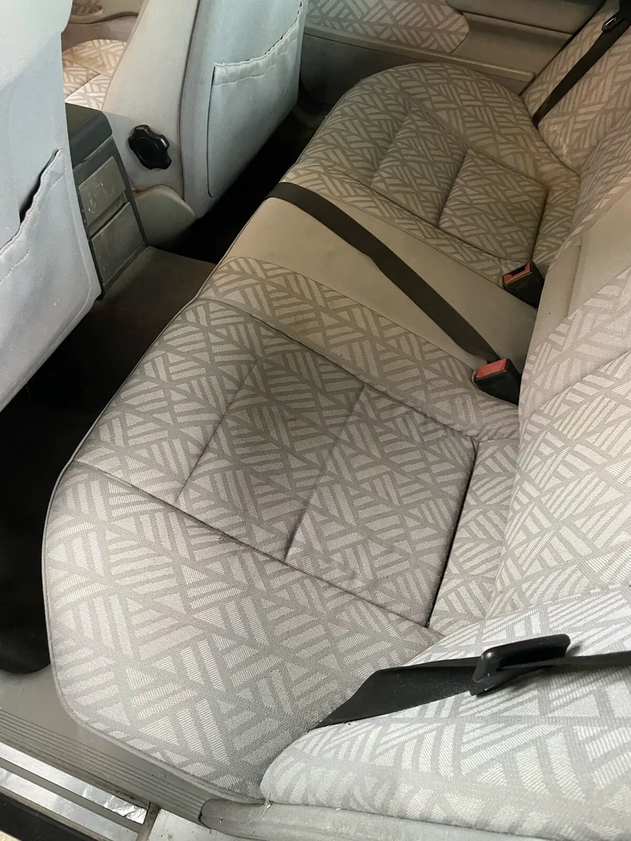 Mercedes C180 1994 - Image 4