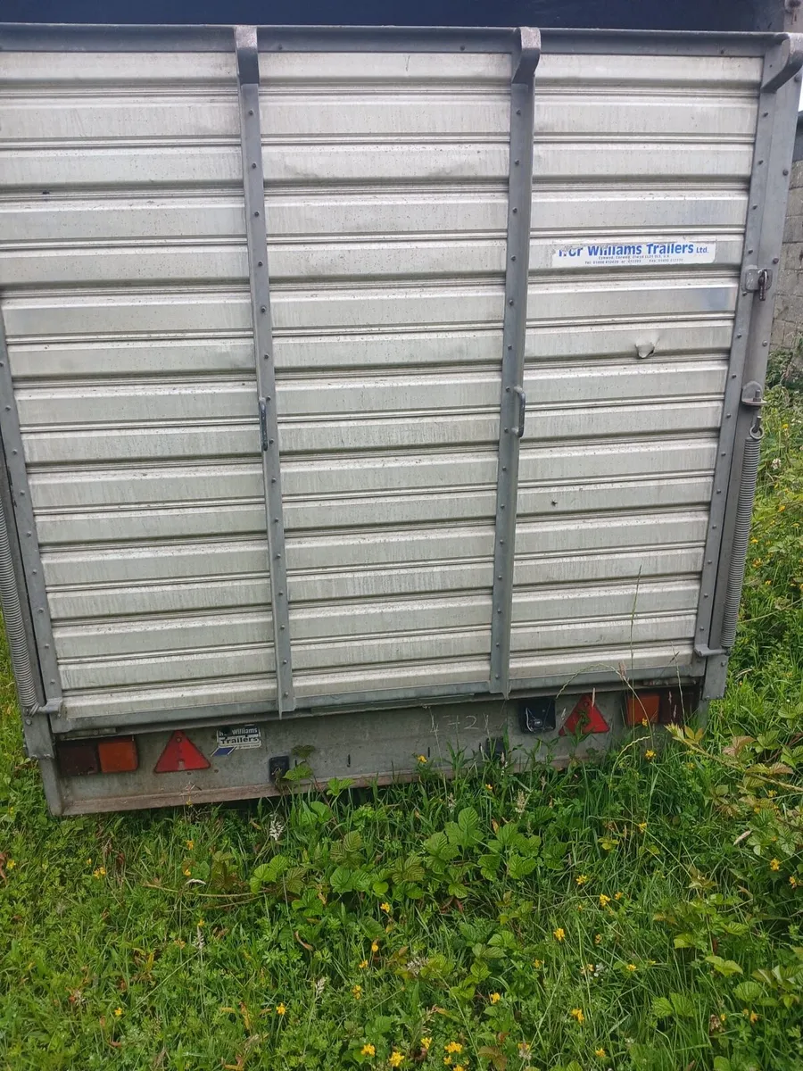Farmyard Clear Out - Image 3