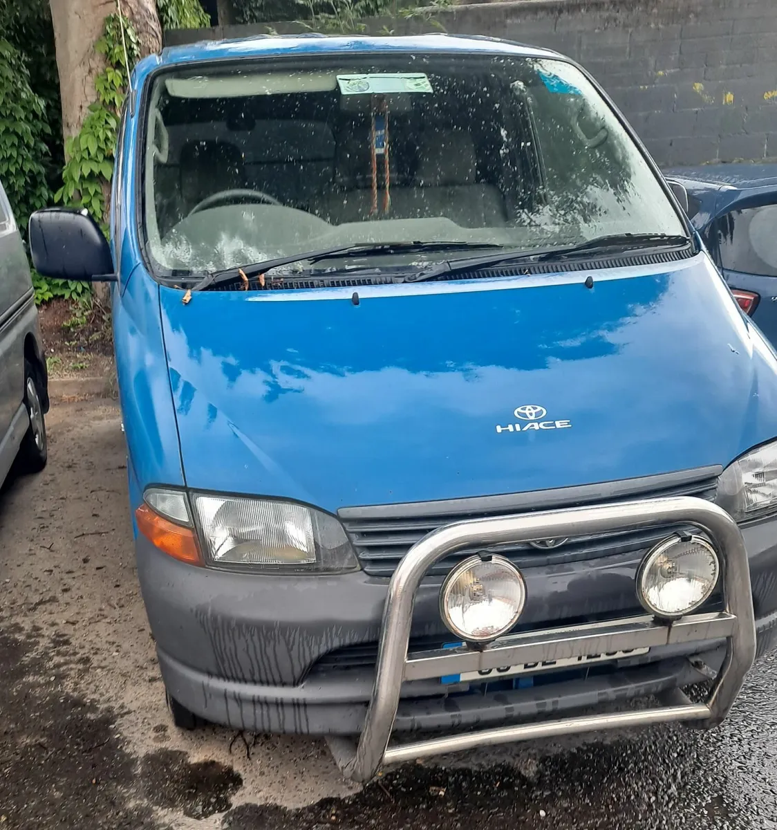 Toyota hiace van - Image 1