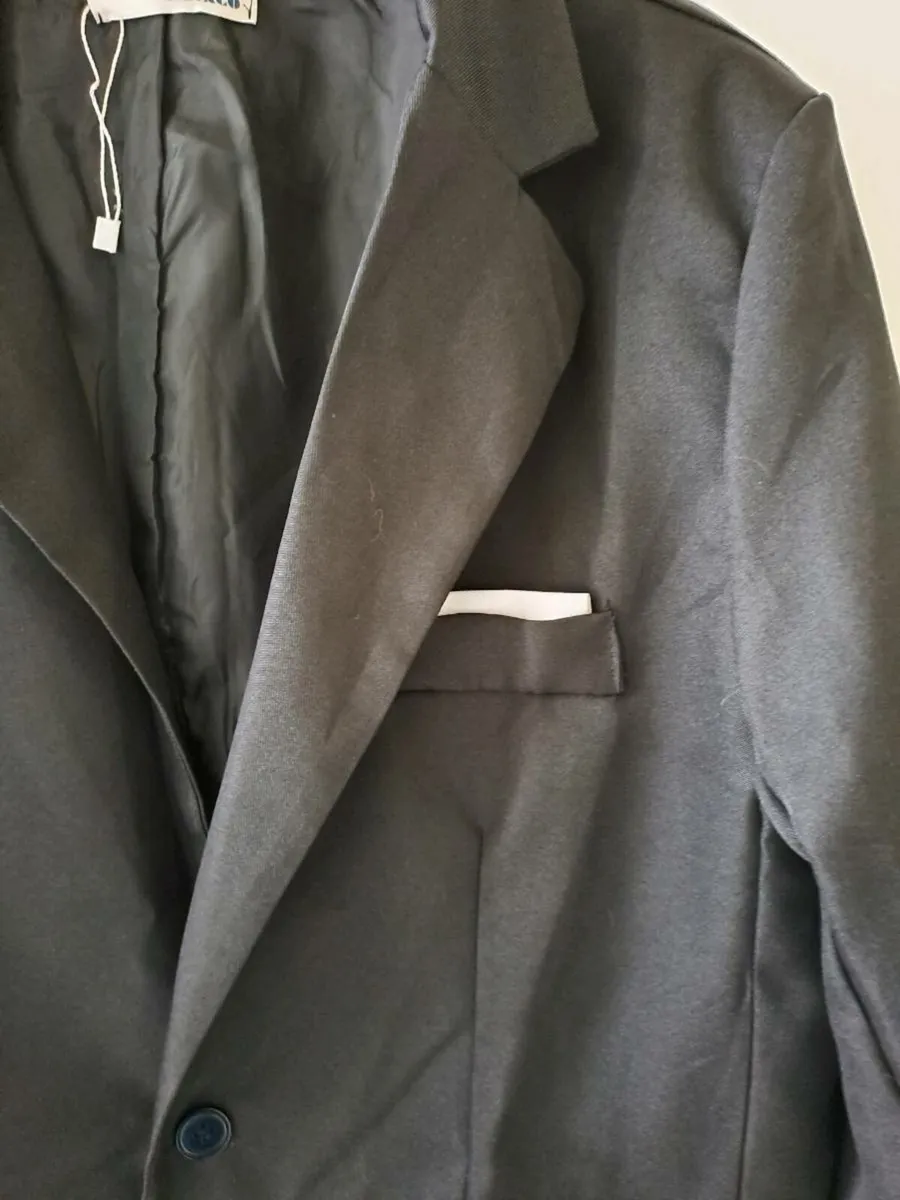 Free Black jacket men's size small - Image 2