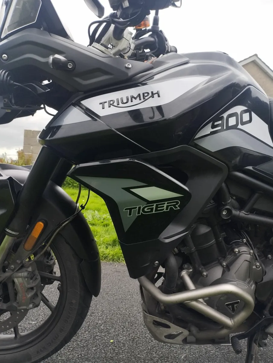 Triumph Tiger 900 - Image 4