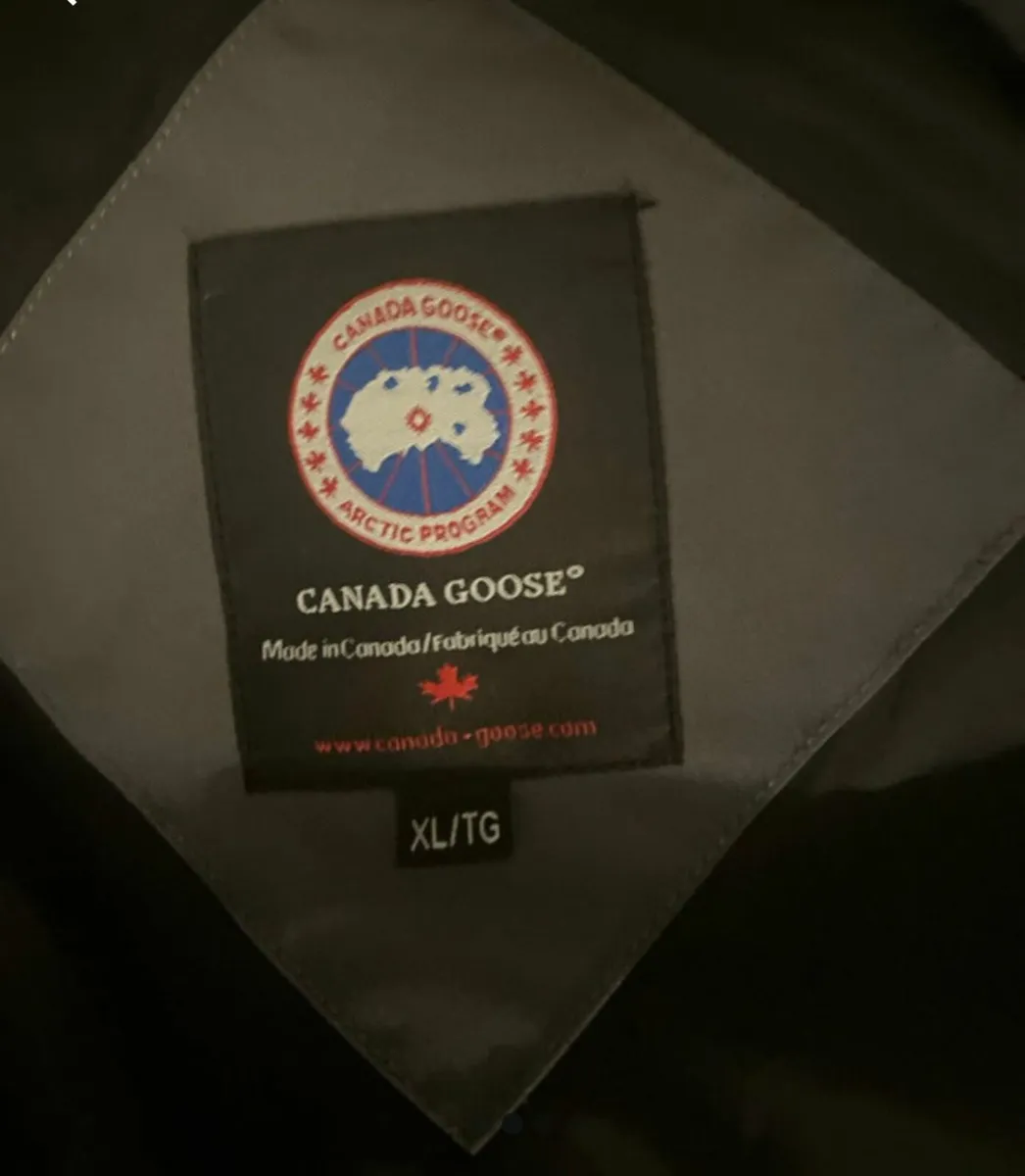 Canada goose jacket - Image 2