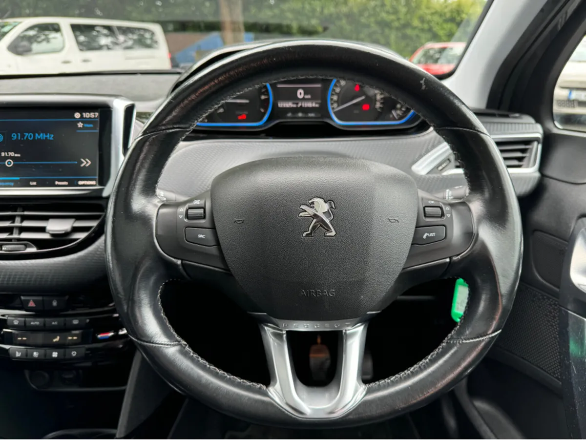 Peugeot 2008 *Sold* Allure | 1.2 | PureTech | 82hp - Image 4