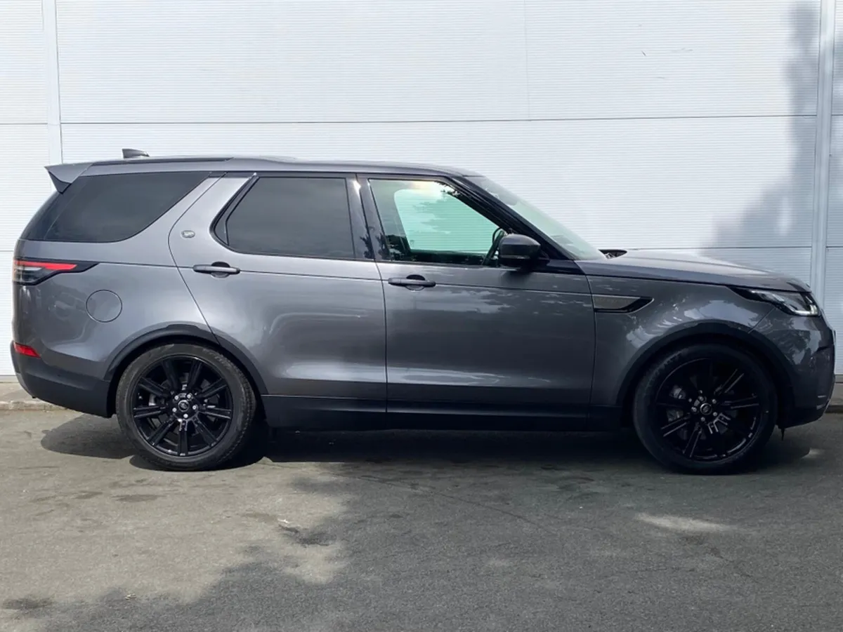 Land Rover Discovery 3.0 SDV6 SE COMMERCIAL 5DR - Image 4