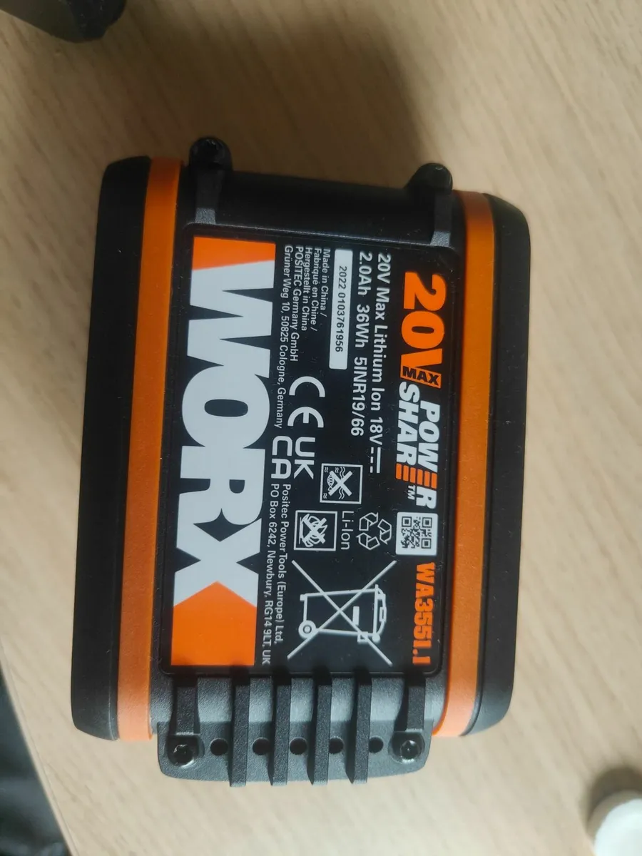 worx battery and charger - Image 3