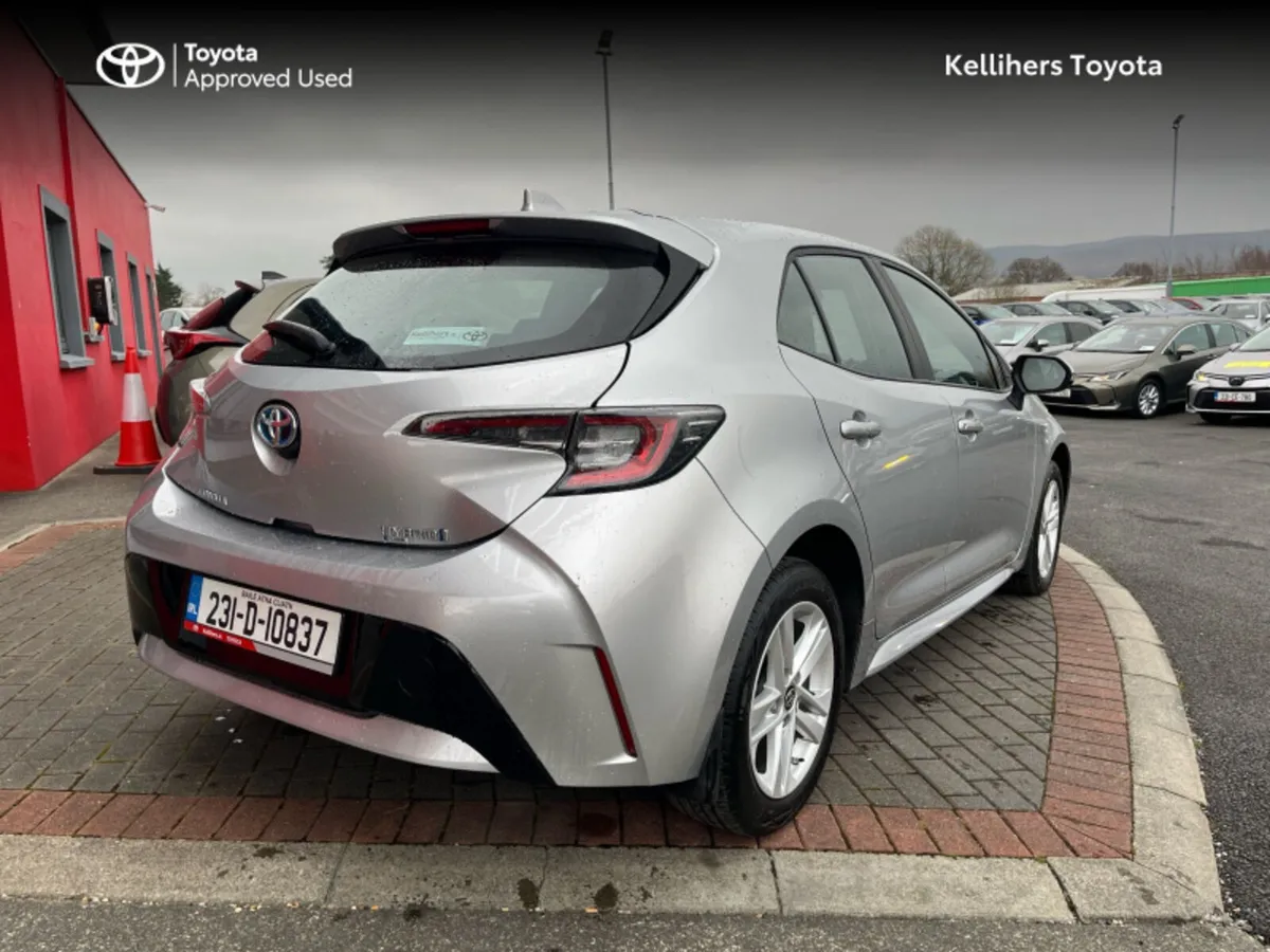 Toyota Corolla COROLLA HYBRID LUNA H/B - Image 2